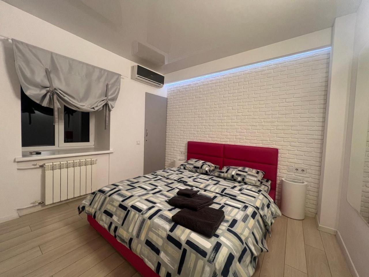 2-Room Luxury Apartment In The Center 基輔 外观 照片