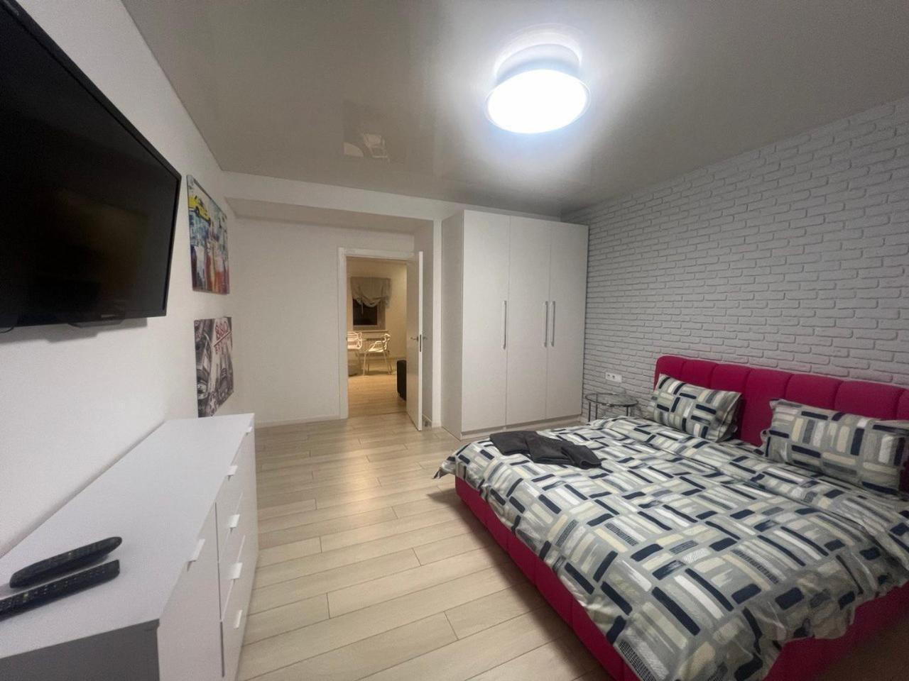 2-Room Luxury Apartment In The Center 基輔 外观 照片